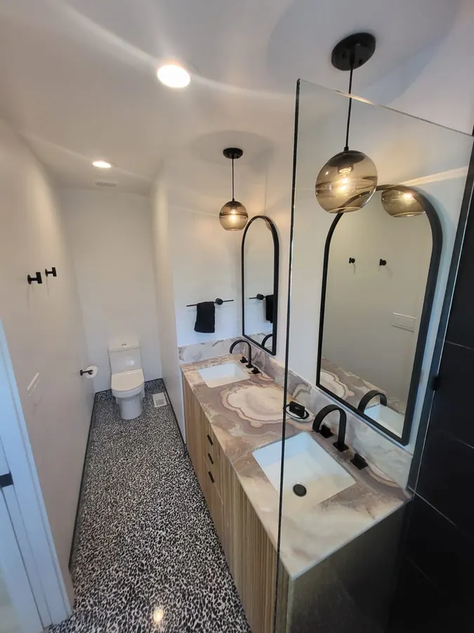 Bathroom remodel by Designs to Reality SLC in the Salt Lake City area