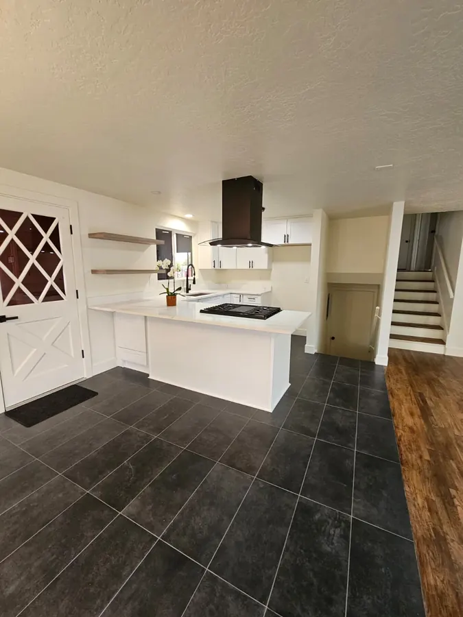 Kitchen remodel by Designs to Reality SLC in the Salt Lake City area