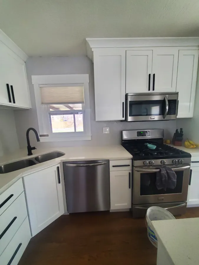 Kitchen remodel by Designs to Reality SLC in the Salt Lake City area